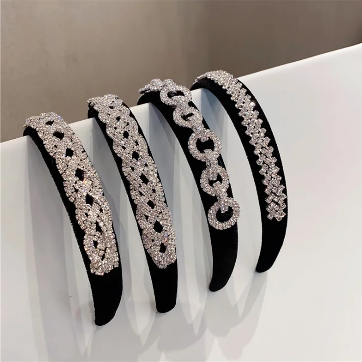new rhinestone hairbands ladies all-match starting from outside the card headbands
new rhinestone hairbands ladies all-match starting from outside the card headbands