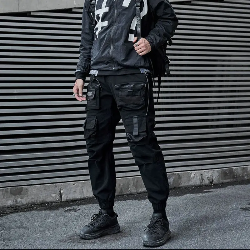 Autumn Men Cargo Trousers Multiple Pockets Men Harem Pants High Street Jogging Pants 2020 New Fashion Sweatpants Male Streetwear
Autumn Men Cargo Trousers Multiple Pockets Men Harem Pants High Street Jogging Pants 2020 New Fashion Sweatpants Male Streetwear