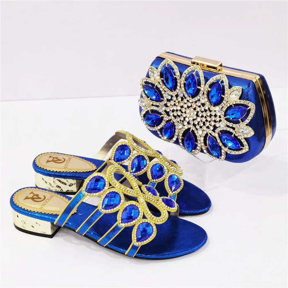 Summer New Deisgn Nigerian Women Shoes and Bags Set in Blue Color 2021 High Quality Slippers wity Platform for Garden Paraty
Summer New Deisgn Nigerian Women Shoes and Bags Set in Blue Color 2021 High Quality Slippers wity Platform for Garden Paraty