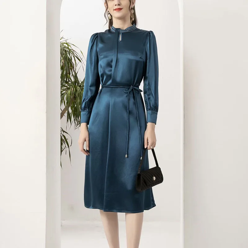 2021 Spring New Style Chain Long Sleeve Belt Slim Fit Temperament Elegant Acetate Mid-Length Dress High Quality Women'S Clothing
2021 Spring New Style Chain Long Sleeve Belt Slim Fit Temperament Elegant Acetate Mid-Length Dress High Quality Women'S Clothing