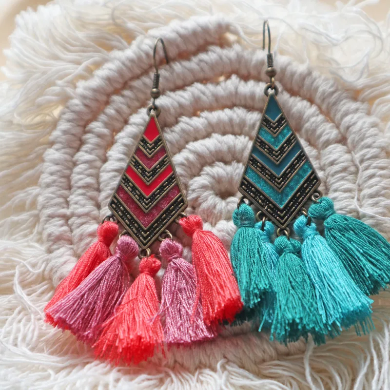 National Style Dripping Oil Alloy Gradient Color Tassel Retro Earrings for Women Holiday Travel Wear Earring In Two Colors Clash
National Style Dripping Oil Alloy Gradient Color Tassel Retro Earrings for Women Holiday Travel Wear Earring In Two Colors Clash
