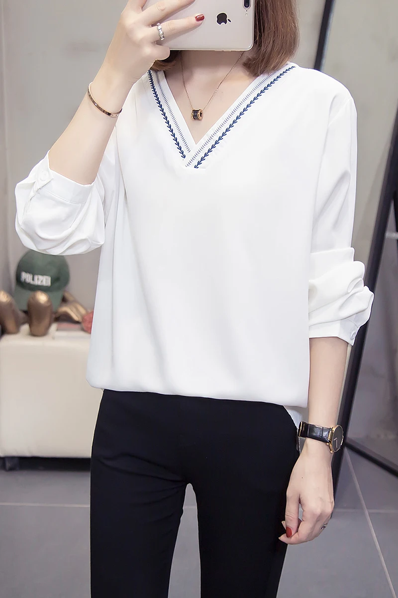 COIGARSAM 4XL Plus Size Full Sleeve blouse women New Spring Chiffon Loose V-Neck blusas womens tops and blouses White Blue 2146
COIGARSAM 4XL Plus Size Full Sleeve blouse women New Spring Chiffon Loose V-Neck blusas womens tops and blouses White Blue 2146