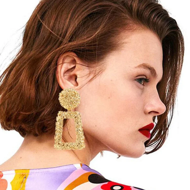 Fashion Exaggeration Earrings Colorful Alloy Geometric Metal Female Earrings Trendy Earings Jewelry Accessories
Fashion Exaggeration Earrings Colorful Alloy Geometric Metal Female Earrings Trendy Earings Jewelry Accessories
