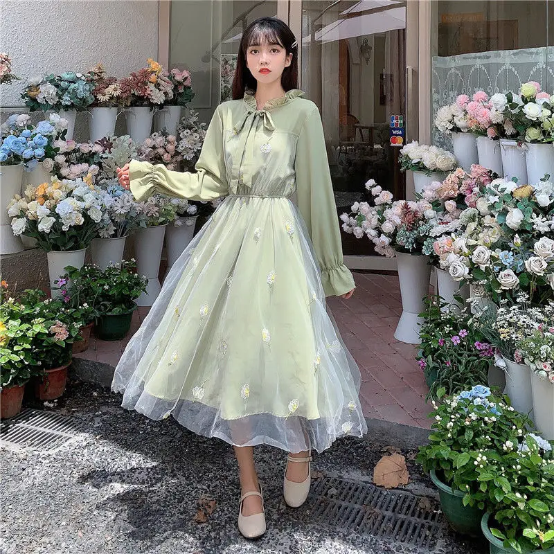 Dress 2021 spring new academic style waist slim chiffon long sleeve dress children tide
Dress 2021 spring new academic style waist slim chiffon long sleeve dress children tide