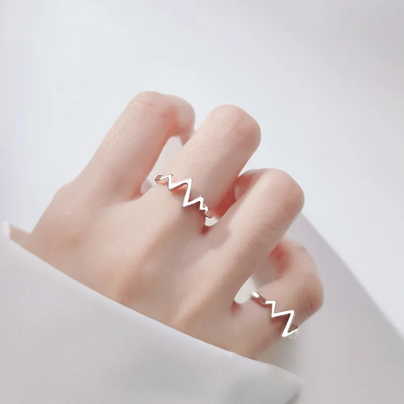 925 Sterling Silver Color Heartbeat Wavy Line Adjustable Ring For High Quality Jewelry Fashion Women Girls Gift
925 Sterling Silver Color Heartbeat Wavy Line Adjustable Ring For High Quality Jewelry Fashion Women Girls Gift