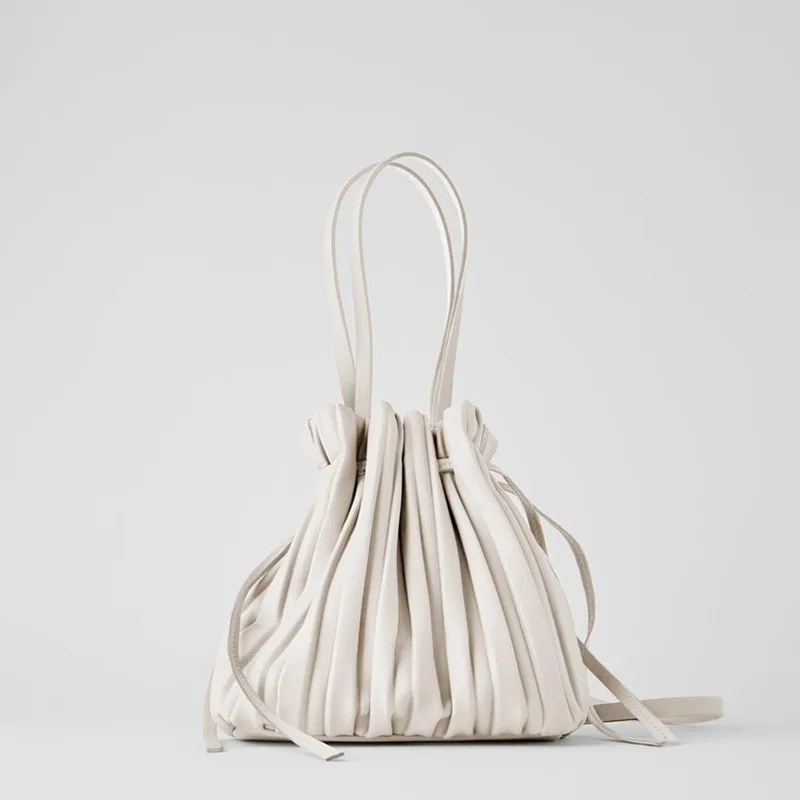 Brand Design Luxury Handbags Casual Women Crossbody Bags Drawstring Pleated Bucket Bag Lady Shoulder Bag Large Capacity Totes
Brand Design Luxury Handbags Casual Women Crossbody Bags Drawstring Pleated Bucket Bag Lady Shoulder Bag Large Capacity Totes