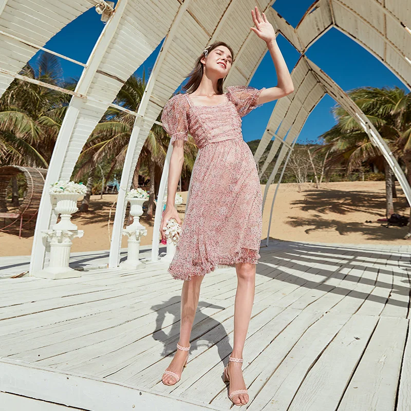 SHZQ Floral Dress 2021 Summer New Sweet Fairy Skirt High Waist Sweet Super Fairy Mesh Square Collar Skirt
SHZQ Floral Dress 2021 Summer New Sweet Fairy Skirt High Waist Sweet Super Fairy Mesh Square Collar Skirt