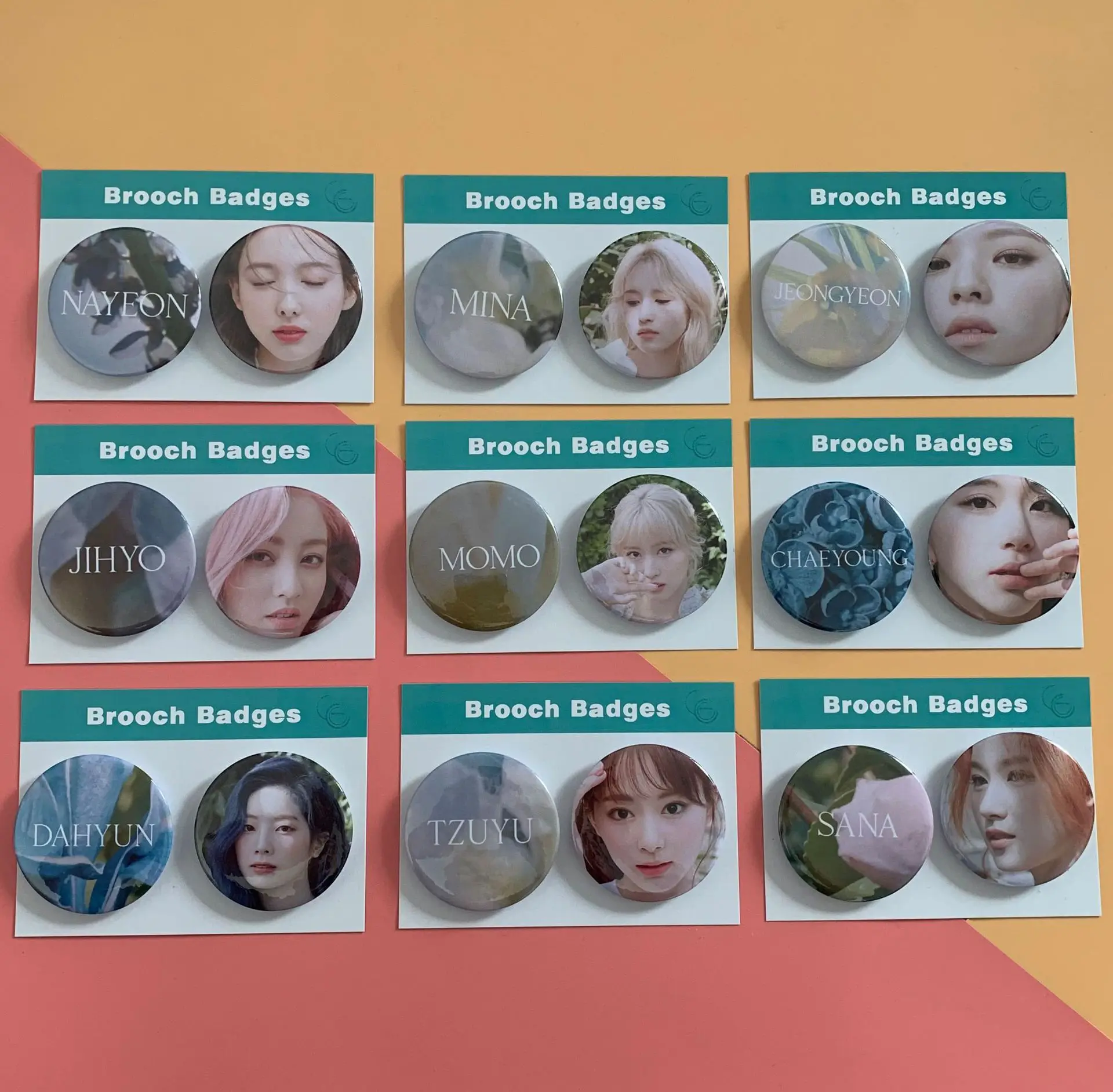 2pcs/set Kpop TWICE badge New Album MORE & MORE 58mm brooch K-pop TWICE supplies
2pcs/set Kpop TWICE badge New Album MORE & MORE 58mm brooch K-pop TWICE supplies