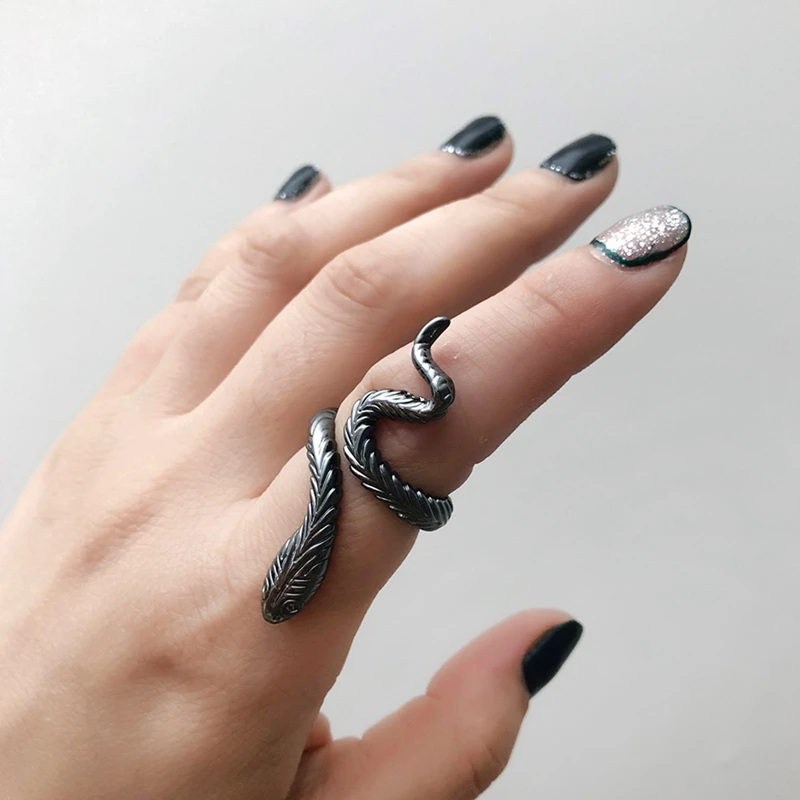 Stainless Steel Vintage Snake Opening Rings For Men Women Punk Hip Hop Fashion Couple Adjustable Ring Gothic Jewelry
Stainless Steel Vintage Snake Opening Rings For Men Women Punk Hip Hop Fashion Couple Adjustable Ring Gothic Jewelry
