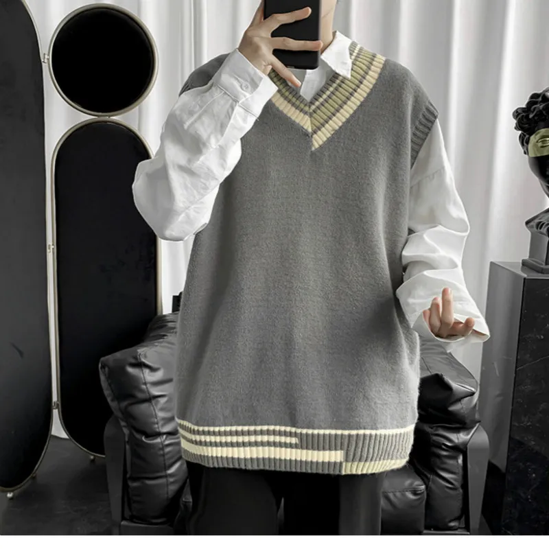 Knitted Vest Spring and Autumn Korean Version of The Trend of Personality V-neck Sweater Vest Outer Wear Ins Loose Lazy Jacket
Knitted Vest Spring and Autumn Korean Version of The Trend of Personality V-neck Sweater Vest Outer Wear Ins Loose Lazy Jacket