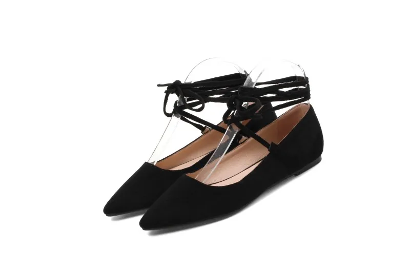 Женские туфли на высоком каблуке, туфли-лодочки с острым носком, модель с ремешком на щиколотке, однотонные года, большие размеры
Женские туфли на высоком каблуке, туфли-лодочки с острым носком, модель с ремешком на щиколотке, однотонные года, большие размеры