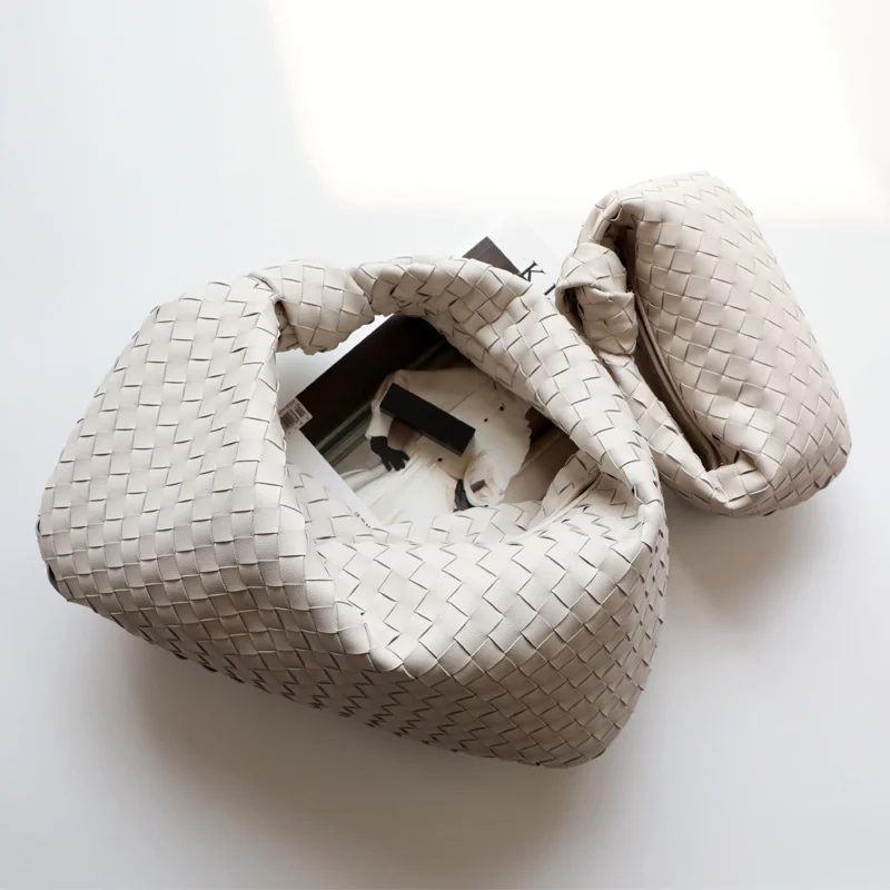 Large Plus Genuine Leather Weave Bag Woman Knot Manual Real Leather Knit Shoulder Bags Female Volume Luxury Designer Totes White
Large Plus Genuine Leather Weave Bag Woman Knot Manual Real Leather Knit Shoulder Bags Female Volume Luxury Designer Totes White