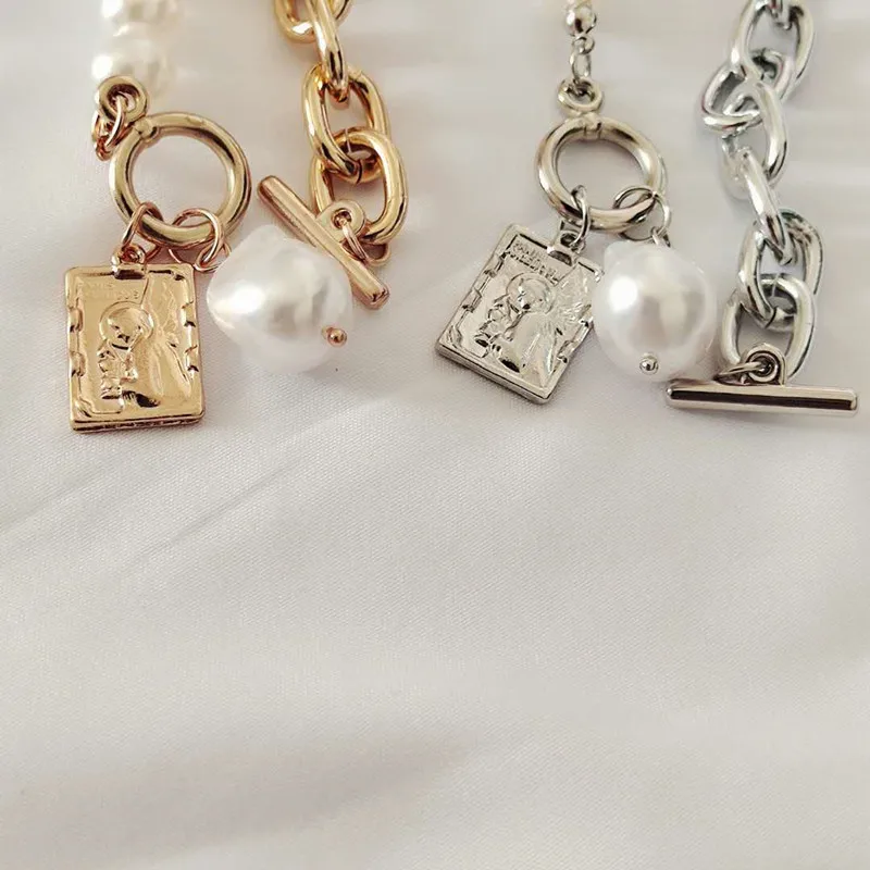 Funmode Cheap Irregular Pearl Lock Chains Necklace Sweater Necklace For Women Party Accessories Jewelry mujer Wholesale FN250
Funmode Cheap Irregular Pearl Lock Chains Necklace Sweater Necklace For Women Party Accessories Jewelry mujer Wholesale FN250