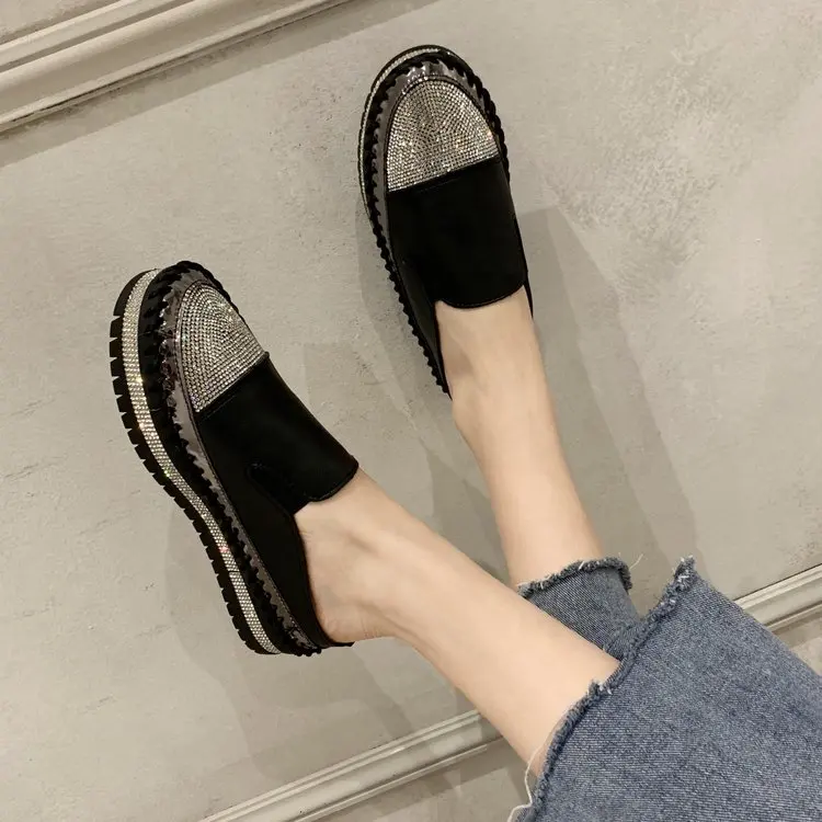Female Shoes Med Slippers Casual Glitter Slides Loafers Platform Shose Women Cover Toe 2020 Luxury Summer Jelly Flat Soft
Female Shoes Med Slippers Casual Glitter Slides Loafers Platform Shose Women Cover Toe 2020 Luxury Summer Jelly Flat Soft