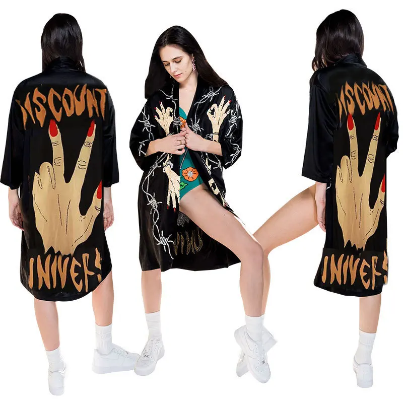 2021 spring and autumn new fashion casual print hand-painted pattern jacket loose thin long windbreaker
2021 spring and autumn new fashion casual print hand-painted pattern jacket loose thin long windbreaker