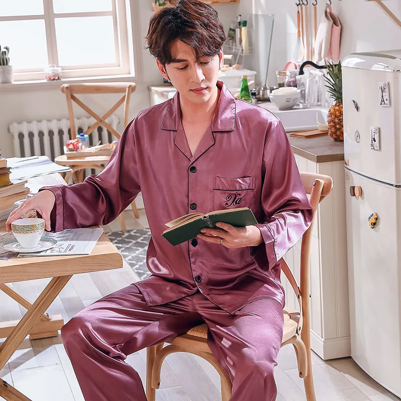 Men Sleepwear With Buttons Faux Silk Satin Pj's Sexy 2PCS Pajamas Suit Home Clothes Intimate Lingeire Male Lapel Loungewear 
Men Sleepwear With Buttons Faux Silk Satin Pj's Sexy 2PCS Pajamas Suit Home Clothes Intimate Lingeire Male Lapel Loungewear