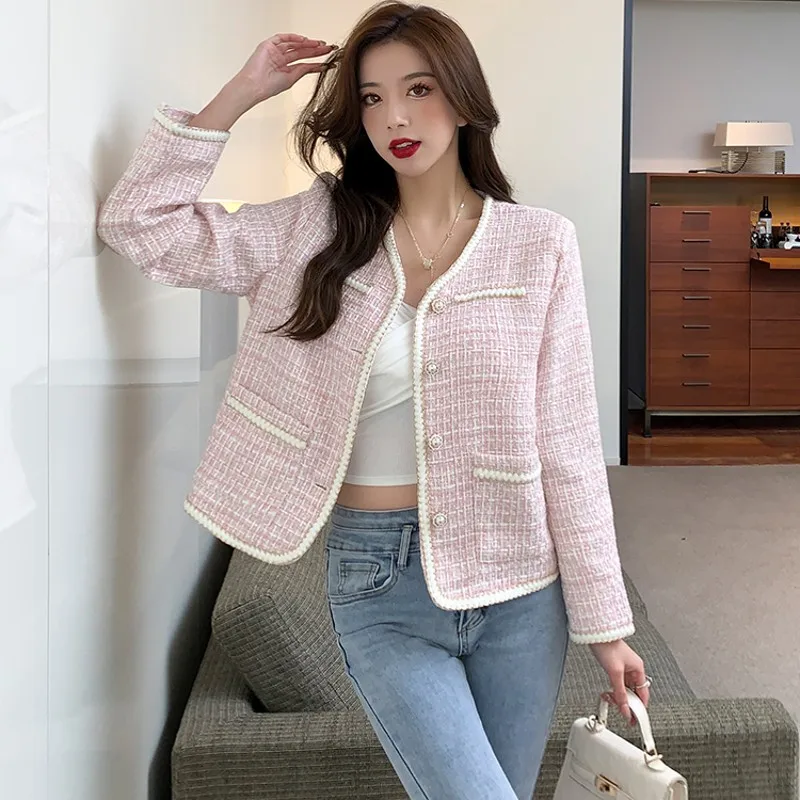 Runway Fall Winter Women's Plaid Tweed Short Jacket Elegant Sweet Blouse Single Breasted Weave Female Coat Outerwear
Runway Fall Winter Women's Plaid Tweed Short Jacket Elegant Sweet Blouse Single Breasted Weave Female Coat Outerwear