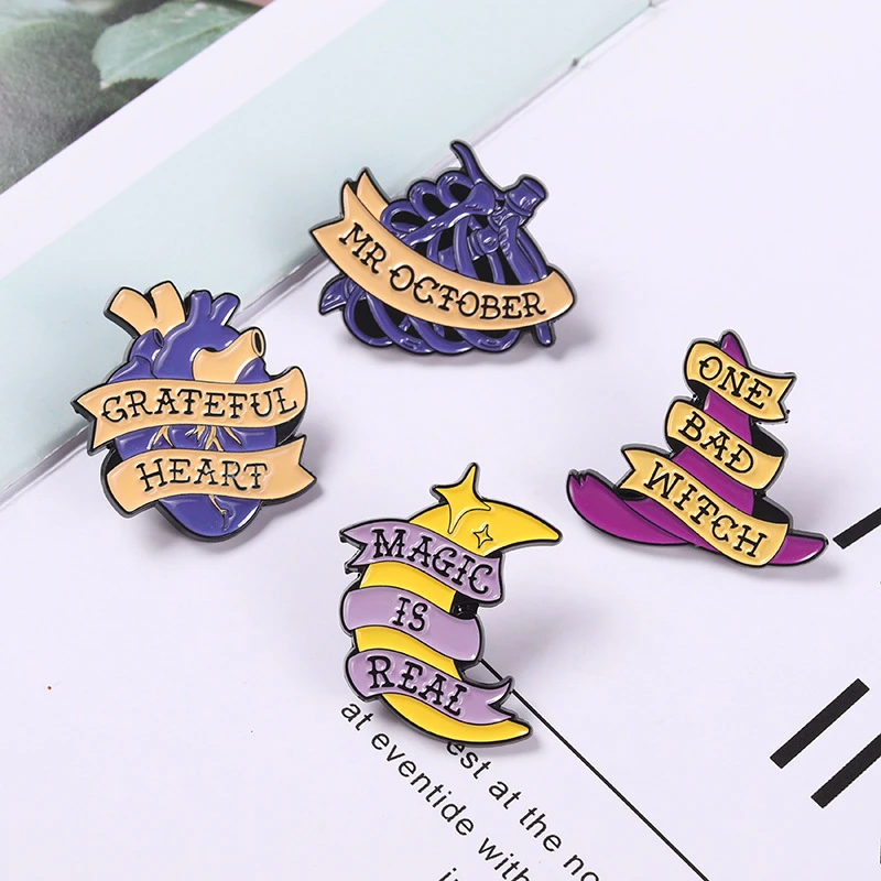 Creative Witch Hat Brooch Cartoon Quote Witch Brooches For Women Backpacks Clothes Metal Badge Lapel Pin Jewelry Gift Wholesale
Creative Witch Hat Brooch Cartoon Quote Witch Brooches For Women Backpacks Clothes Metal Badge Lapel Pin Jewelry Gift Wholesale