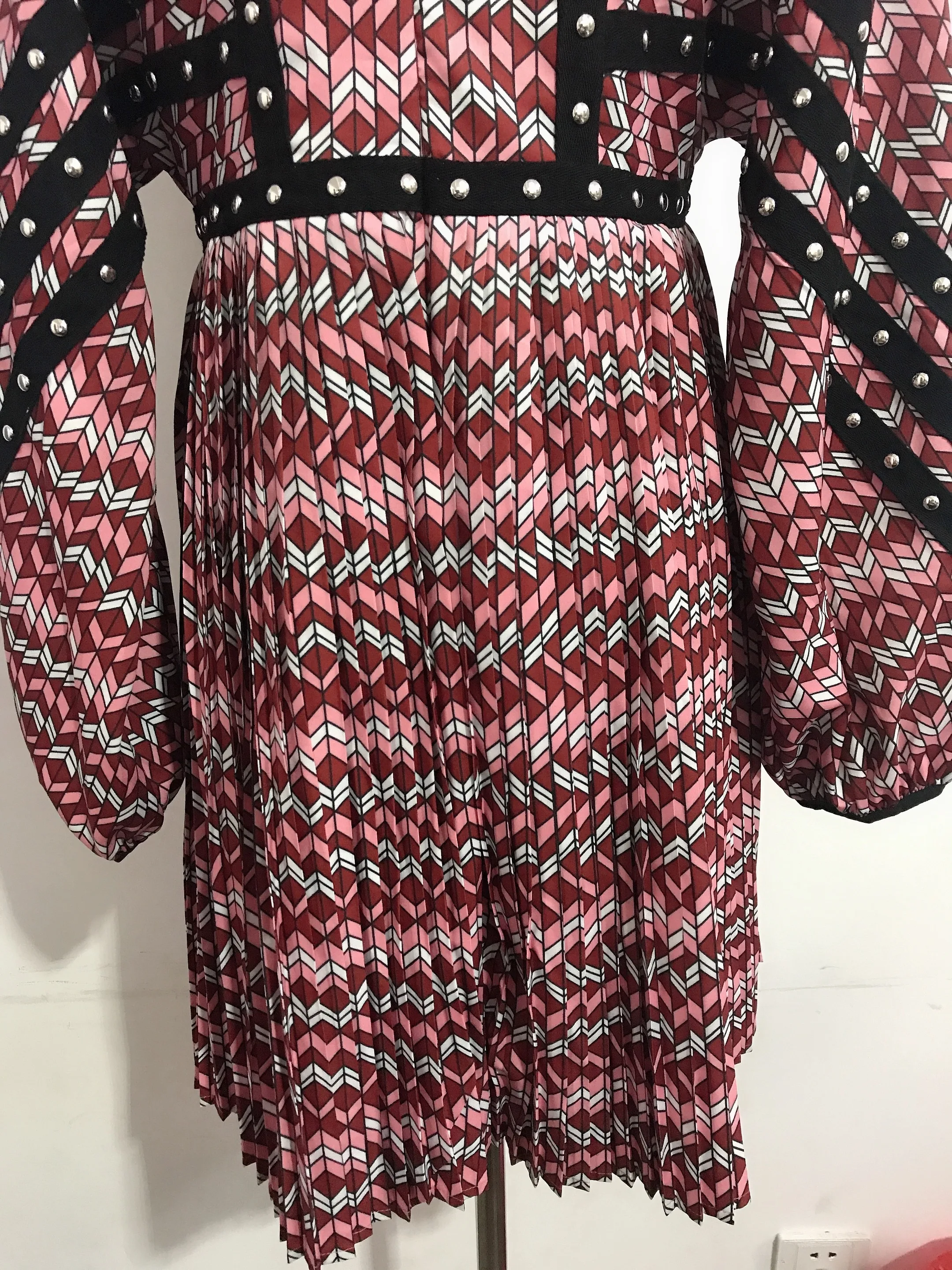 2020 Retro Stand Collar Spliced Rivets Wave Striped Pleated Mini Short Dress Woman Back Zipper Lartern Long sleeve Dresses | Женская