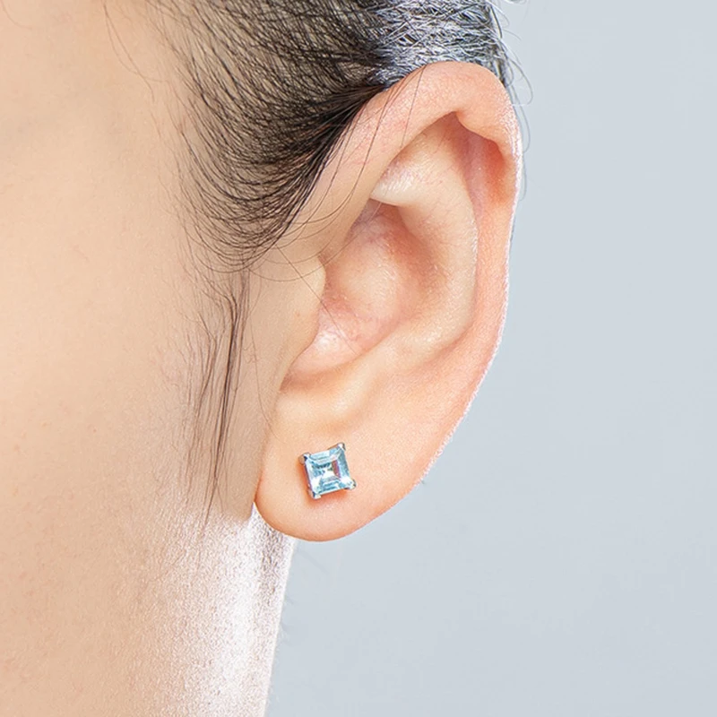 OEVAS 100% 925 Sterling Silver Sparkling 5*5mm 0.8 Carat Aquamarine Princess Cut Topaz Stud Earrings Women Party Fine Jewelry
OEVAS 100% 925 Sterling Silver Sparkling 5*5mm 0.8 Carat Aquamarine Princess Cut Topaz Stud Earrings Women Party Fine Jewelry