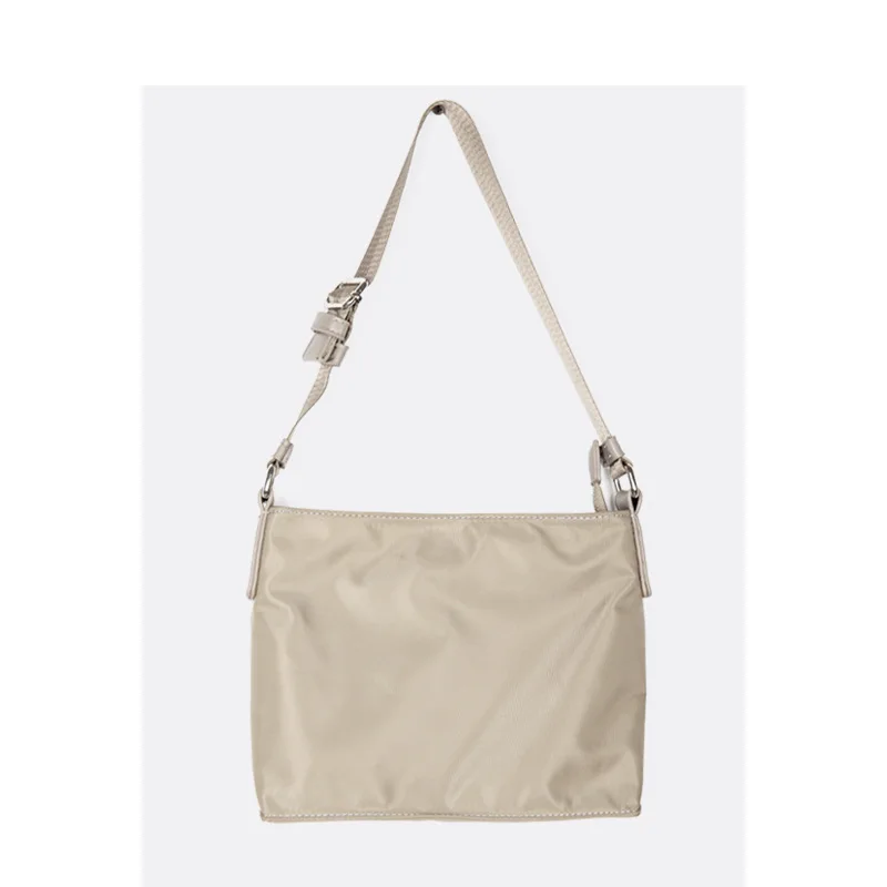 Women's Bag Retro Ladies Shoulder Armpit Bag Flow Nylon Portable Small Square Bag
Women's Bag Retro Ladies Shoulder Armpit Bag Flow Nylon Portable Small Square Bag