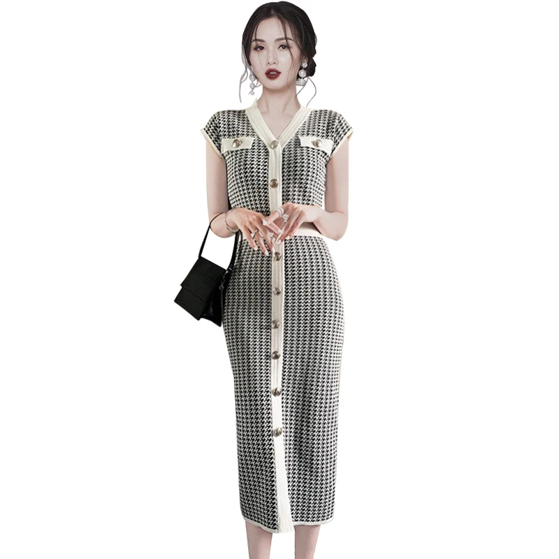 Knitted tight dress One piece korean ladies Summer Green Sexy Sleeveless cabaret party office Dresses for women
Knitted tight dress One piece korean ladies Summer Green Sexy Sleeveless cabaret party office Dresses for women