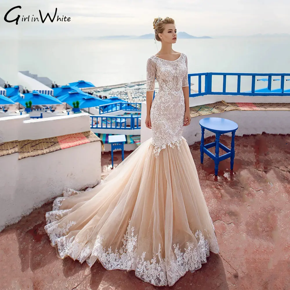 Luxury Lace Appliques Sequined Wedding Dress 2021 Mermaid Tulle Scoop Neck Half Sleeve Button Back Bridal Gowns Robe de Mariage
Luxury Lace Appliques Sequined Wedding Dress 2021 Mermaid Tulle Scoop Neck Half Sleeve Button Back Bridal Gowns Robe de Mariage