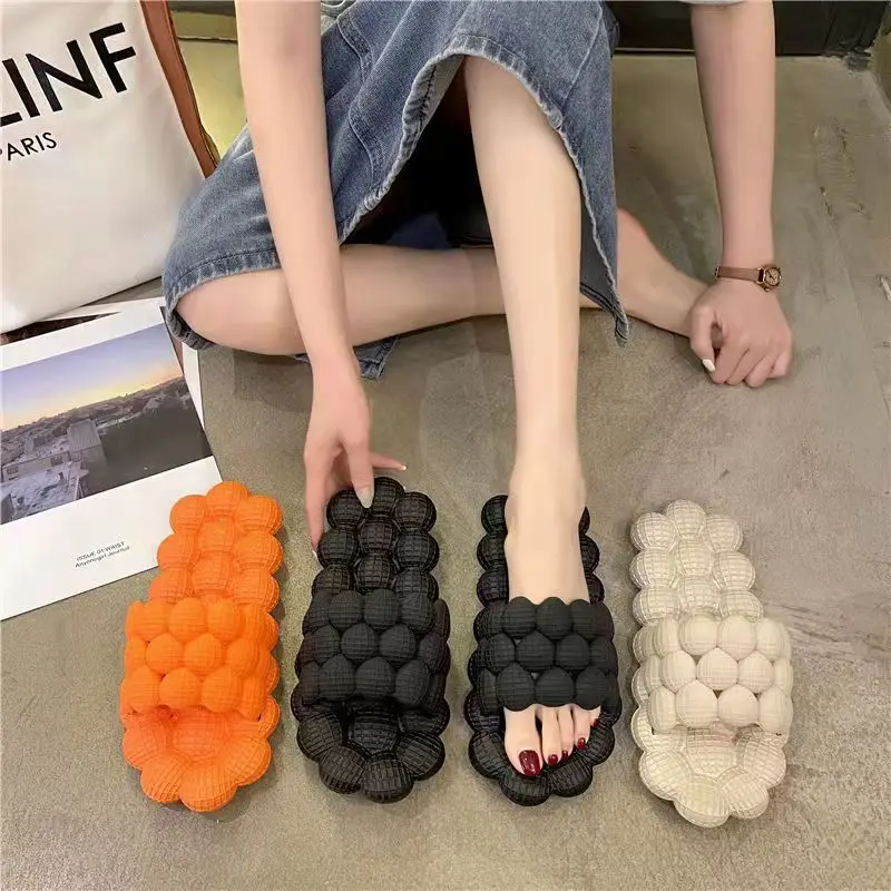2021 Summer New Super Hot Lychee Slippers Ladies Beach Sandals Men Massage Shoes Slides Couple Bathroom Slippers Sports Shoes
2021 Summer New Super Hot Lychee Slippers Ladies Beach Sandals Men Massage Shoes Slides Couple Bathroom Slippers Sports Shoes
