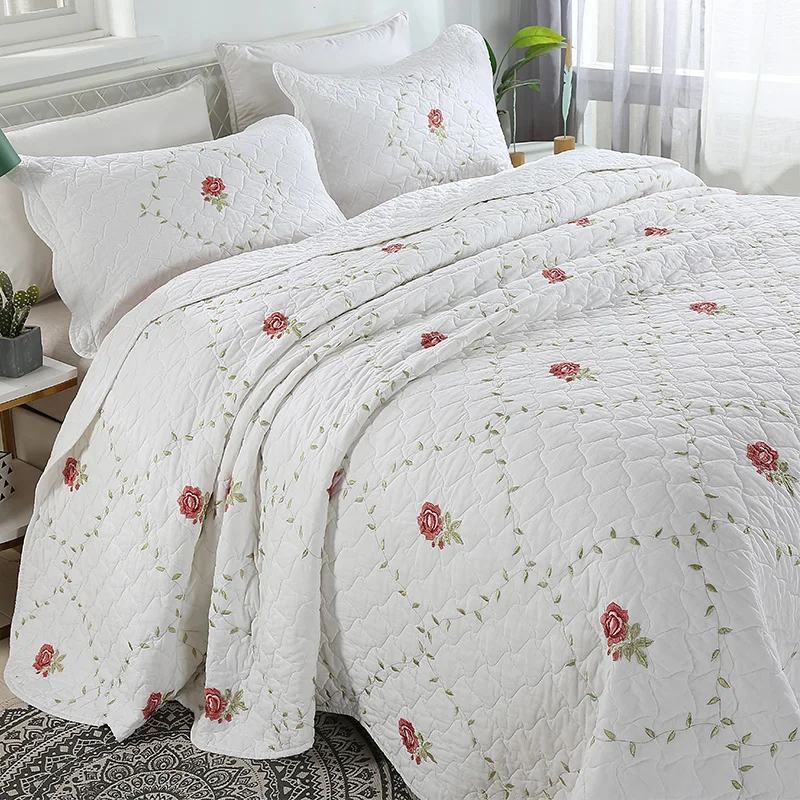 Embroidered Three-Piece Bed Cover Set Cotton Quilted Bed Sheet White Embroidered Blanket Thin bedspread bedclothes
Embroidered Three-Piece Bed Cover Set Cotton Quilted Bed Sheet White Embroidered Blanket Thin bedspread bedclothes
