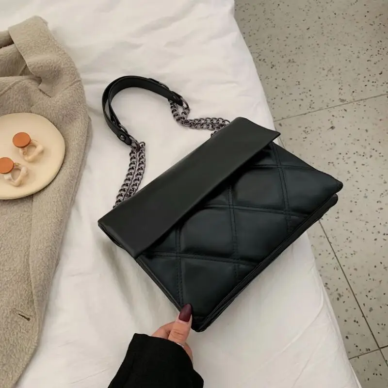 New solid color leather shoulder messenger bag women chain handbags fashion casual shopping bag multi-layer envelope bags
New solid color leather shoulder messenger bag women chain handbags fashion casual shopping bag multi-layer envelope bags