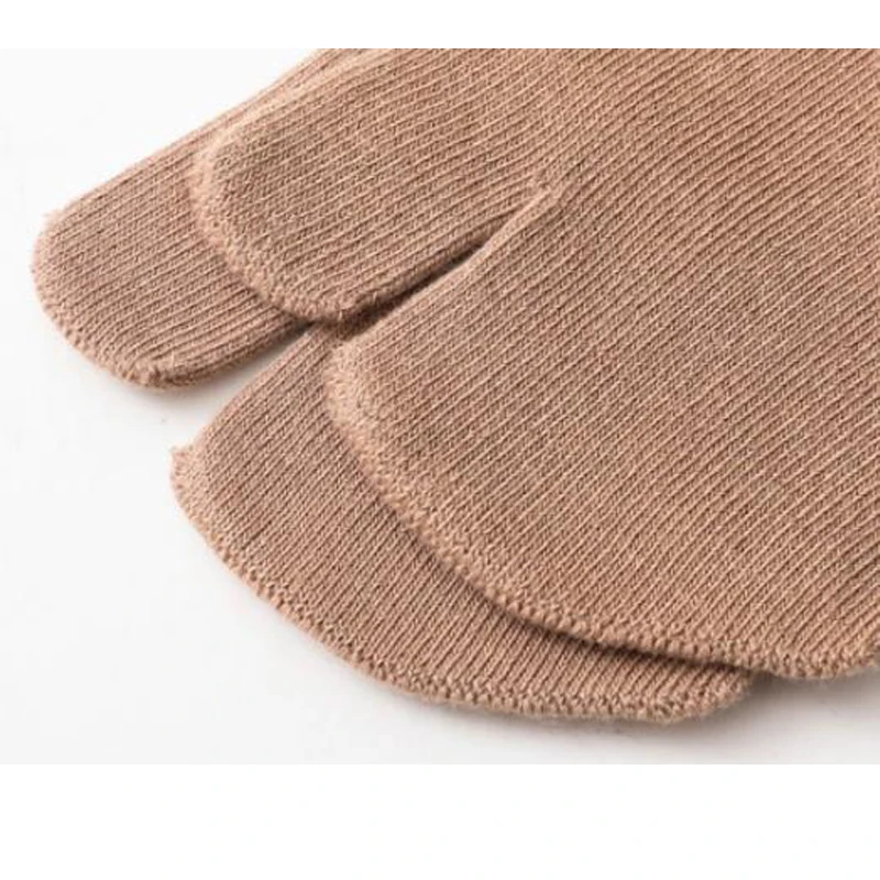 Spring Autumn Two Finger No Show Socks Mens Cotton Solid Street Fashion Young Casual Harajuku Ankle Socks With ToesHot Sell
Spring Autumn Two Finger No Show Socks Mens Cotton Solid Street Fashion Young Casual Harajuku Ankle Socks With ToesHot Sell