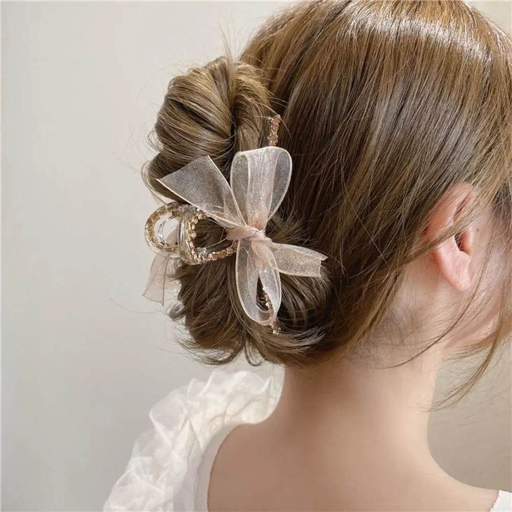 Gauze Bow Hair Claw Girls Chain Drill Shark Hair Clip Women Ins Style Geometry Hollow Hairpin Hair Accessories Styling Tools
Gauze Bow Hair Claw Girls Chain Drill Shark Hair Clip Women Ins Style Geometry Hollow Hairpin Hair Accessories Styling Tools