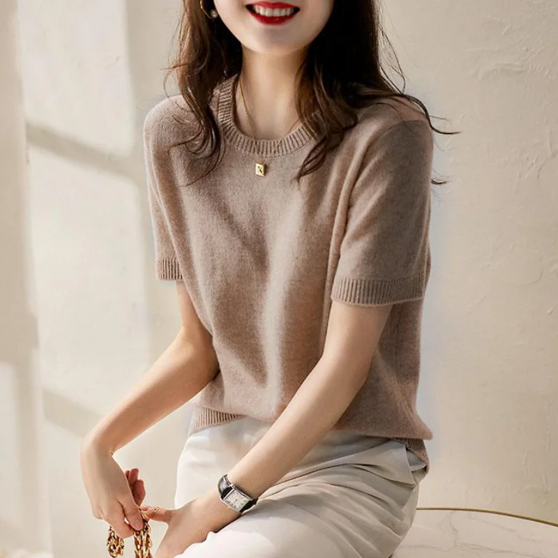 UVRCOS Large Women's Wear 2021 Summer New Round Neck Loose Short Sleeve T-shirt Women's Pullover Solid Knit Bottom Shirt Spring
UVRCOS Large Women's Wear 2021 Summer New Round Neck Loose Short Sleeve T-shirt Women's Pullover Solid Knit Bottom Shirt Spring