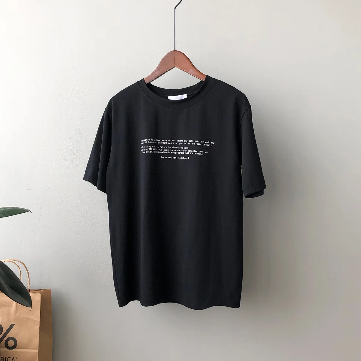 Hlbcbg Summer Short Sleee White Cotton Tops Cartoon Printing Shirts Korean Fashion Summer Women Tops 
Hlbcbg Summer Short Sleee White Cotton Tops Cartoon Printing Shirts Korean Fashion Summer Women Tops