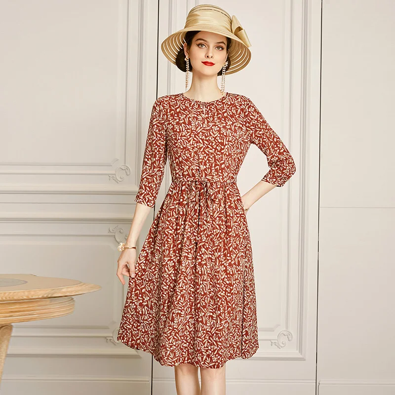 SHZQ Silk Dress Women's Middle Length 2021 Autumn New Mulberry Silk Waist Cut Flower Skirt
SHZQ Silk Dress Women's Middle Length 2021 Autumn New Mulberry Silk Waist Cut Flower Skirt