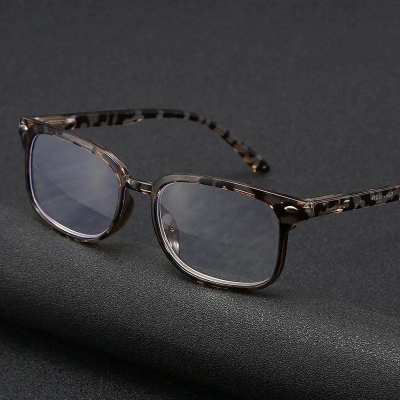 2021 New Classic Fashion Square Reading Glasses Trend Retro Farsighted Eyeglasses Unisex Mirror +1.0+1.5+2.0+2.5+3.0+3.5+4.0
2021 New Classic Fashion Square Reading Glasses Trend Retro Farsighted Eyeglasses Unisex Mirror +1.0+1.5+2.0+2.5+3.0+3.5+4.0