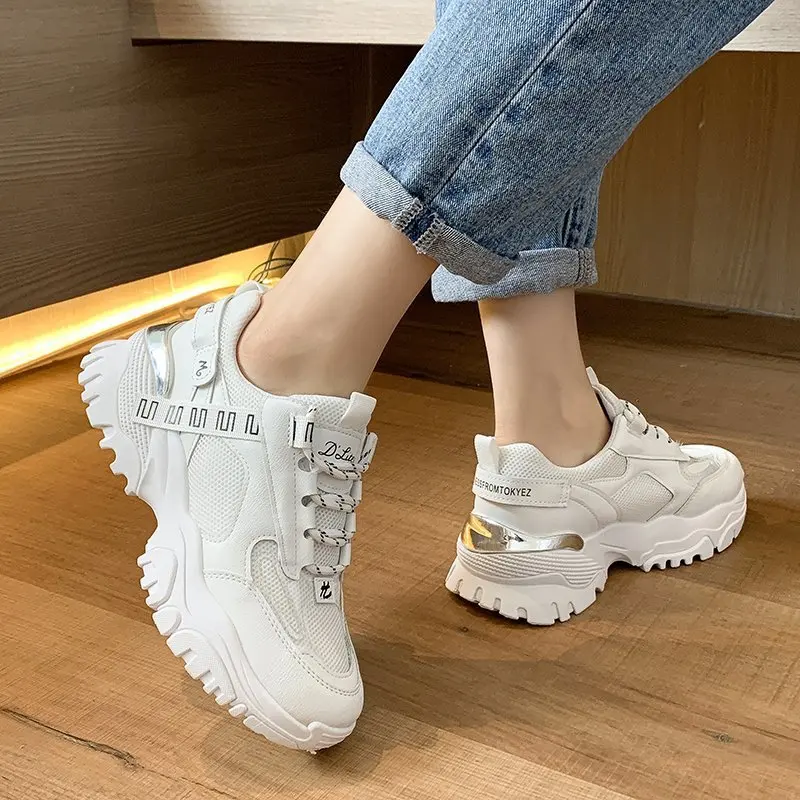 2020 autumn new women's shoes super fire breathable thick-soled lace-up student sports casual shoes women
2020 autumn new women's shoes super fire breathable thick-soled lace-up student sports casual shoes women