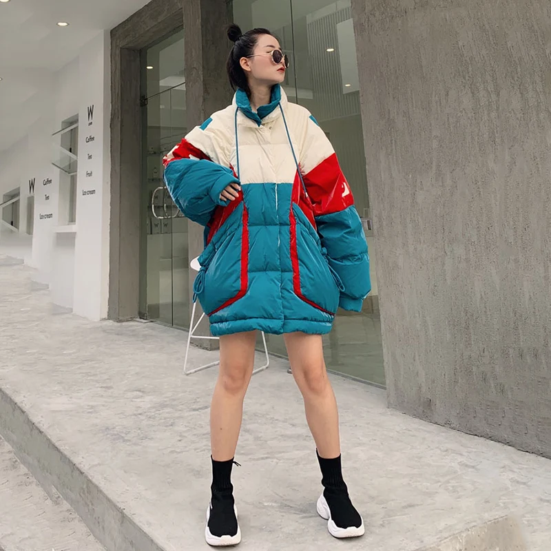 2020 Ladies Winter Down Jacket Women Fashion Contrast Color Bat Sleeve Design Loose Warm Parka Street Style Cotton Outwear
2020 Ladies Winter Down Jacket Women Fashion Contrast Color Bat Sleeve Design Loose Warm Parka Street Style Cotton Outwear
