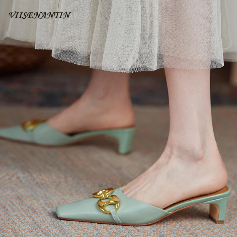 Spring and summer fashion Muller shoes mid-heel sandals slippers women's metal buckle square head thick heel lazy half slippers
Spring and summer fashion Muller shoes mid-heel sandals slippers women's metal buckle square head thick heel lazy half slippers