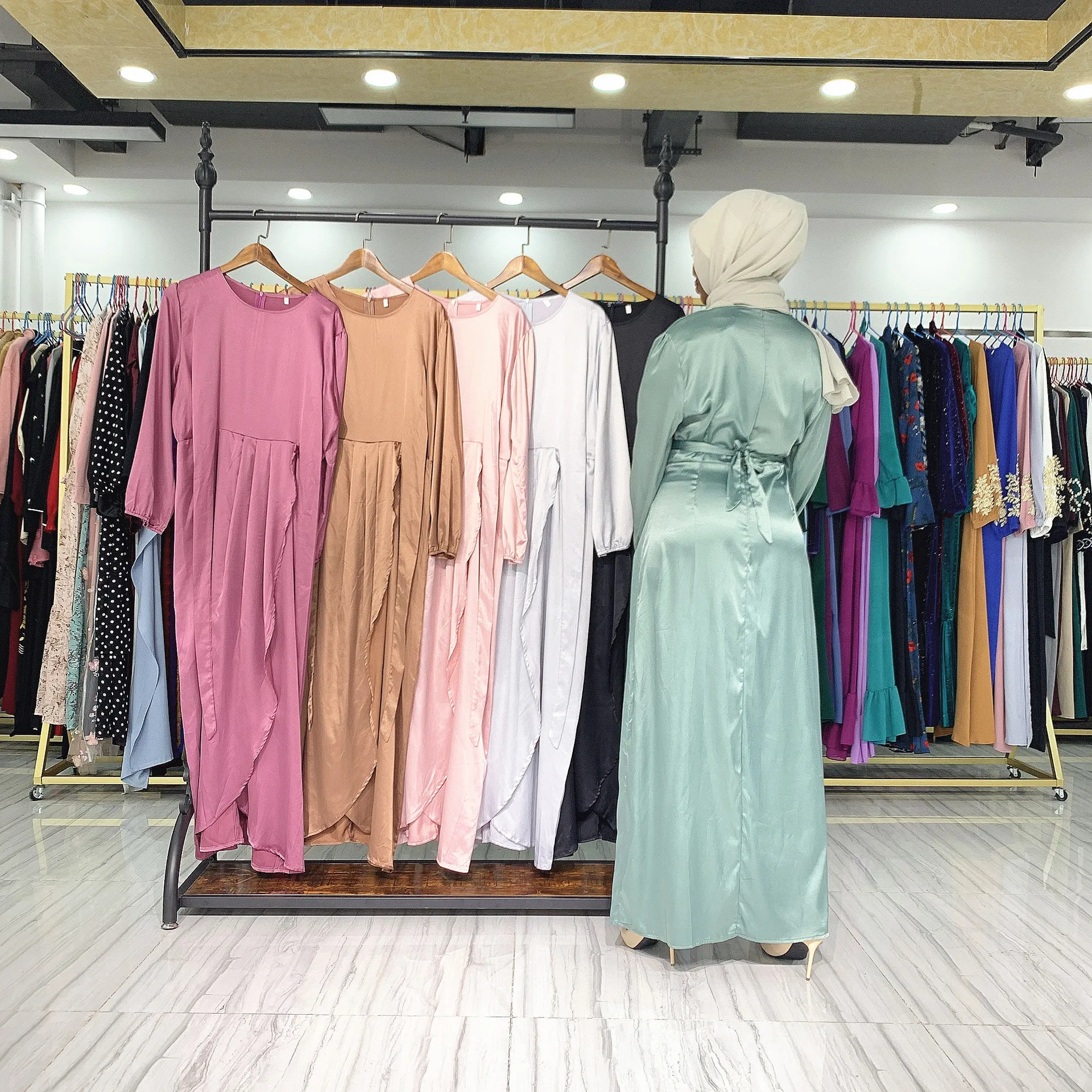 Satin Bandage Abaya Dubai Turkey Hijab Muslim Dress India European American Islam Clothing African Dresses for Women Vestidos
Satin Bandage Abaya Dubai Turkey Hijab Muslim Dress India European American Islam Clothing African Dresses for Women Vestidos