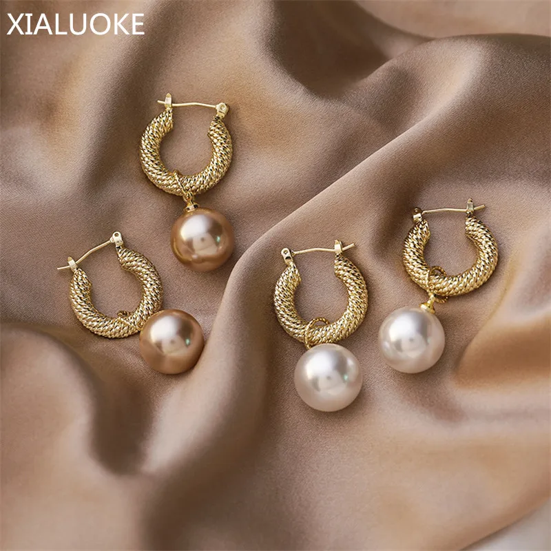 XIALUOKE Retro Metal Wire Ear Loop Geometry Round Pearl Earrings For Women Bohemia Tassel Ear Clip Earrings Jewelry Wholesale
XIALUOKE Retro Metal Wire Ear Loop Geometry Round Pearl Earrings For Women Bohemia Tassel Ear Clip Earrings Jewelry Wholesale