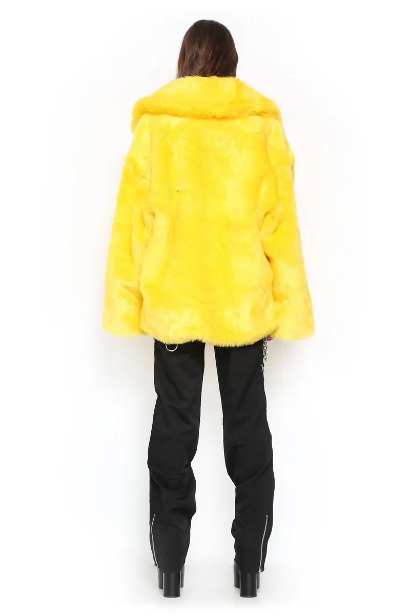 Women Winter Warm Faux Fur Coat Vintage Yellow Furry Fake Fur Jacket Lapel Long Sleeve Zipper Plus Size Outerwear Streetwear
Women Winter Warm Faux Fur Coat Vintage Yellow Furry Fake Fur Jacket Lapel Long Sleeve Zipper Plus Size Outerwear Streetwear