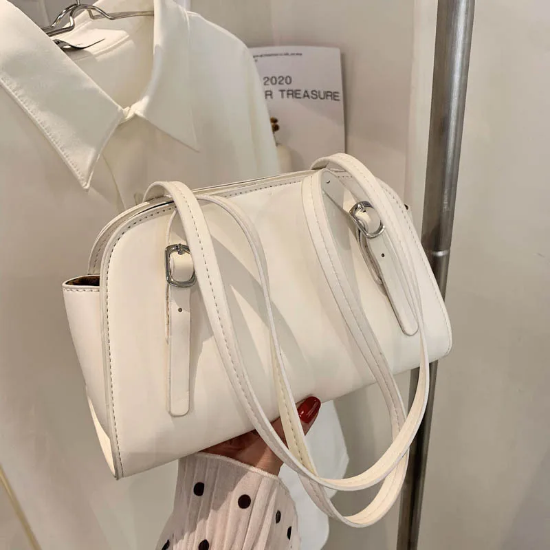 High Quality Ladies Retro Shoulder Bag 2021 Fashion New Female Bag Korean Casual Underarm Bag Net Red Handbag Popular Tote Bag
High Quality Ladies Retro Shoulder Bag 2021 Fashion New Female Bag Korean Casual Underarm Bag Net Red Handbag Popular Tote Bag