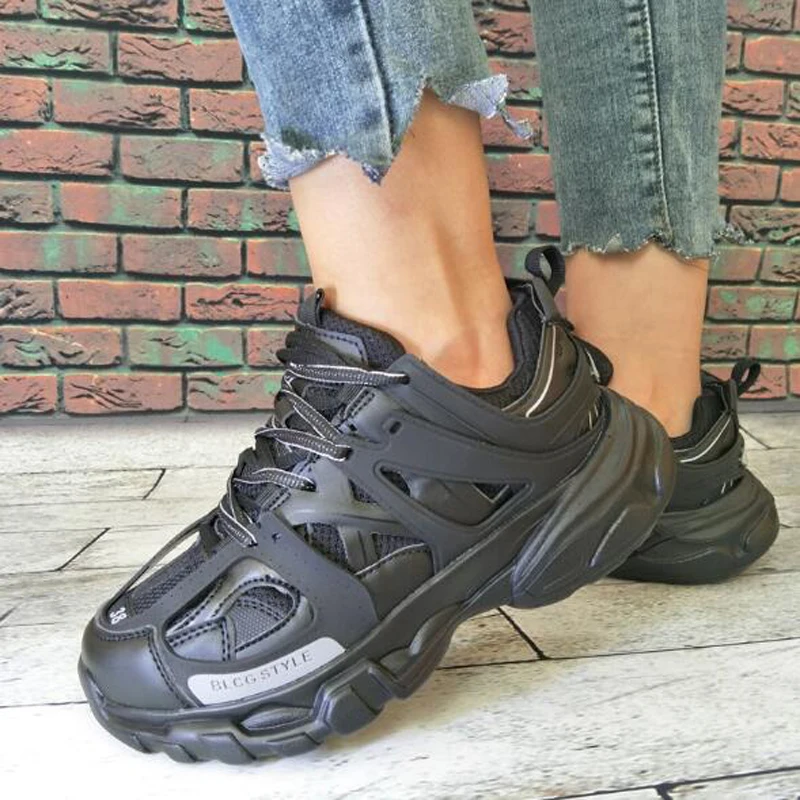 Hip Hop Mens Shoes Casual Shoes Men Tenis Sapato Masculino triple-s High Top chunky Sneakers Basket Man Shoes unisex
Hip Hop Mens Shoes Casual Shoes Men Tenis Sapato Masculino triple-s High Top chunky Sneakers Basket Man Shoes unisex