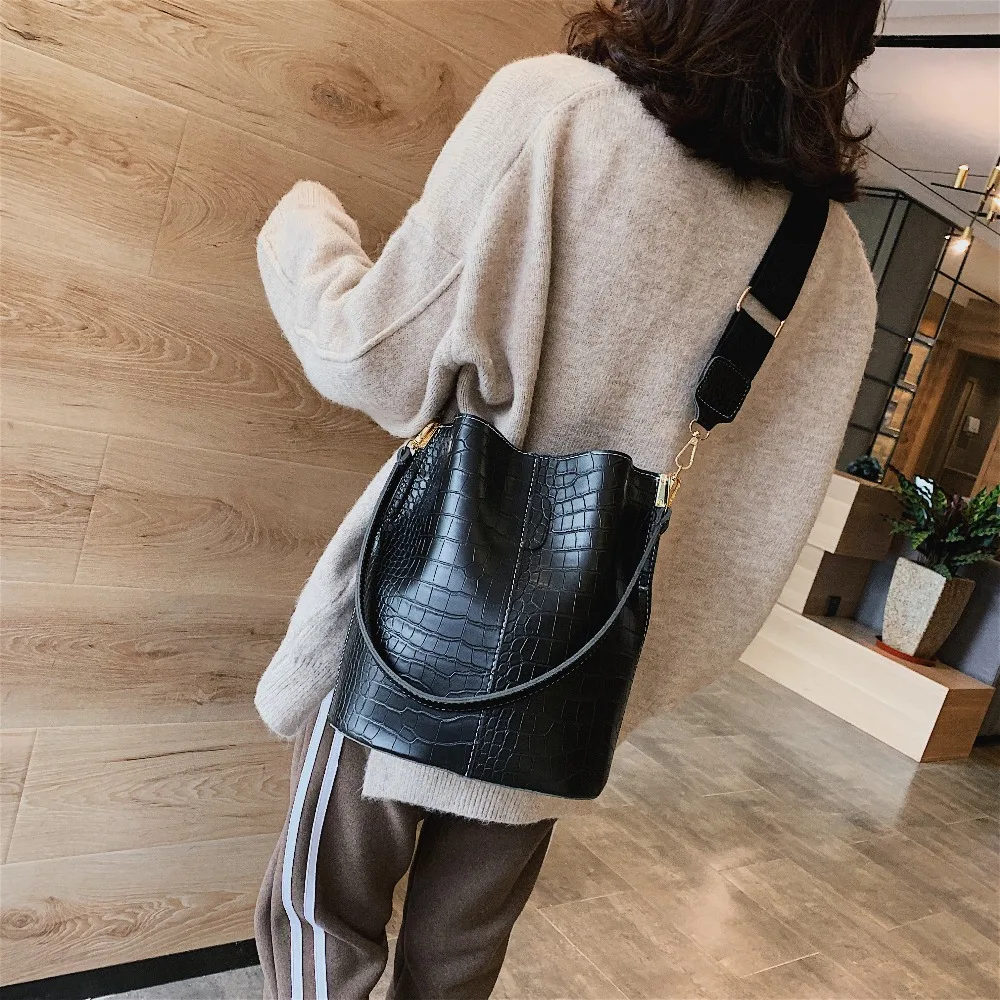 Vintage leather Stone Pattern Crossbody Bags For Women 2021 New Shoulder Bag Fashion Handbags and Purses Bucket Bags
Vintage leather Stone Pattern Crossbody Bags For Women 2021 New Shoulder Bag Fashion Handbags and Purses Bucket Bags