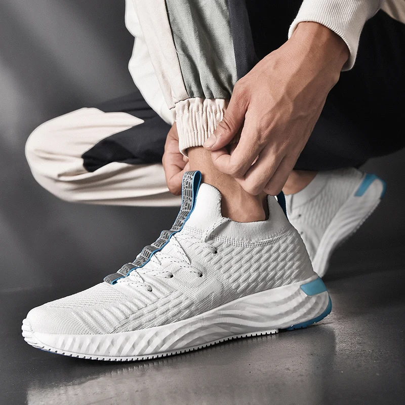 High Quality Men's Mesh Black Running Shoes Summer Breathable Men's Luxury Designer Shoes Rubber Wear-resistant Training Shoes
High Quality Men's Mesh Black Running Shoes Summer Breathable Men's Luxury Designer Shoes Rubber Wear-resistant Training Shoes
