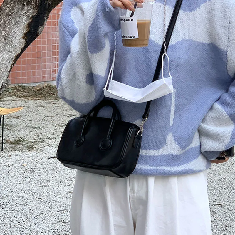 Solid Color PU Leather Ladies Small Square Crossbody Bags Vintage Design Women Single Shoulder Underarm Bag Female Handbags
Solid Color PU Leather Ladies Small Square Crossbody Bags Vintage Design Women Single Shoulder Underarm Bag Female Handbags