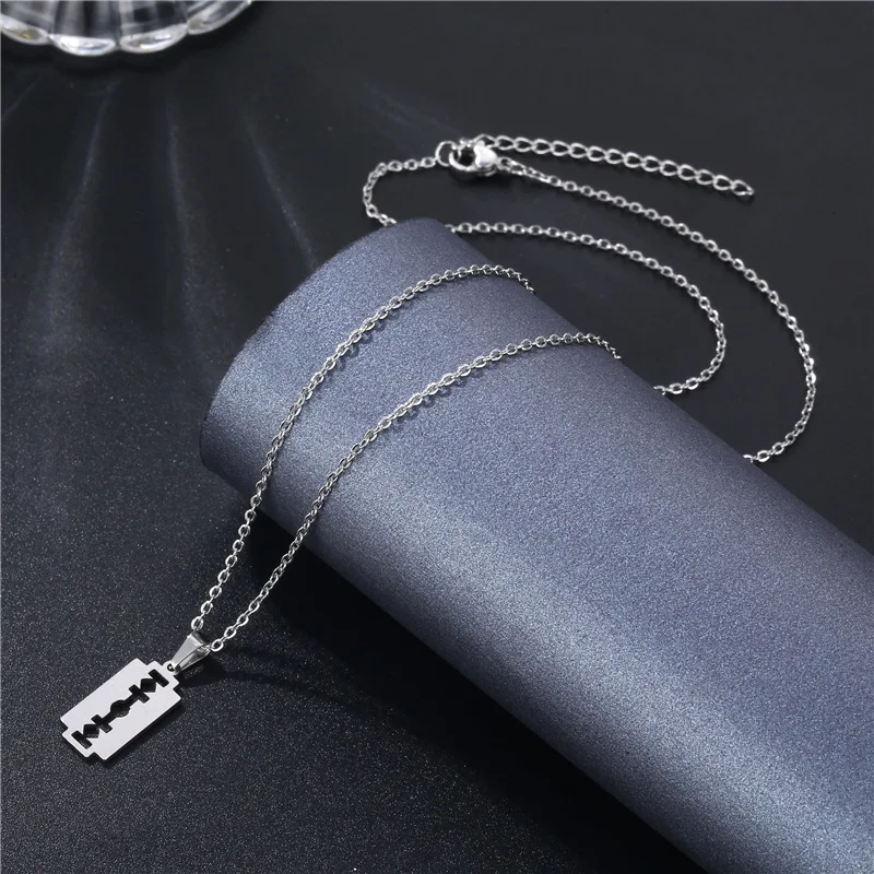 2021 Punk Retro Necklace for Women Men Stainless Steel Personality Hip Hop Razor Clavicle Chain Necklace Jewelry Wholesale
2021 Punk Retro Necklace for Women Men Stainless Steel Personality Hip Hop Razor Clavicle Chain Necklace Jewelry Wholesale