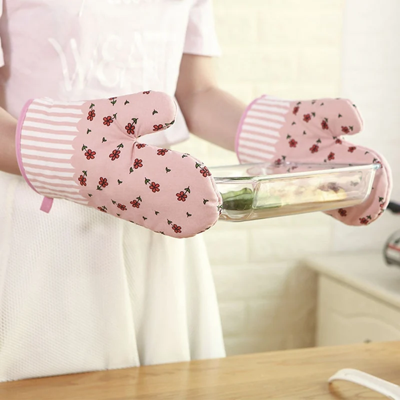 1 Pair Oven Gloves Microwave Insulation Mat Heat-resistant BBQ Cooking Baking Gloves Household Kitchen Pot Oven Holder Mittens
1 Pair Oven Gloves Microwave Insulation Mat Heat-resistant BBQ Cooking Baking Gloves Household Kitchen Pot Oven Holder Mittens