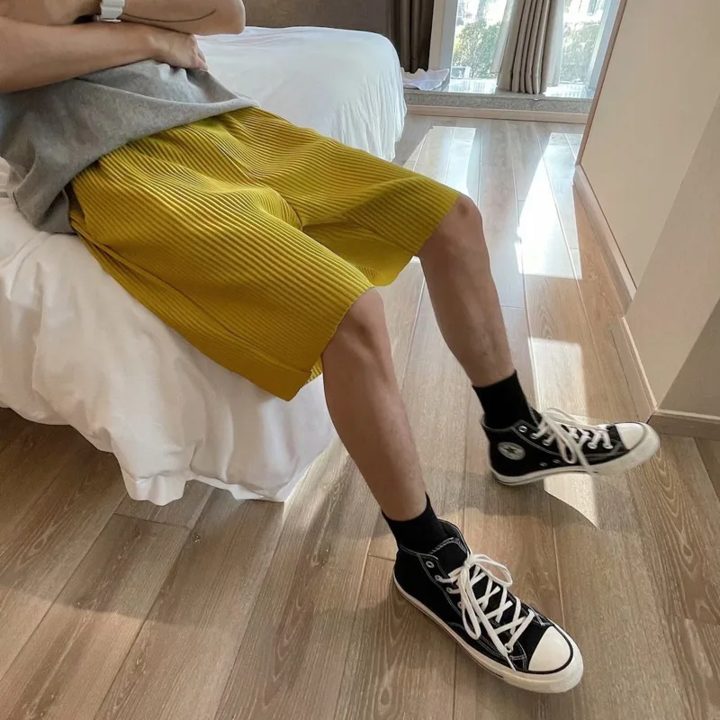 Summer Shorts Men's Fashion Solid Color Casual Pleated Shorts Men Streetwear Wild Loose Straight Straight Five-point Pants S-2XL
Summer Shorts Men's Fashion Solid Color Casual Pleated Shorts Men Streetwear Wild Loose Straight Straight Five-point Pants S-2XL